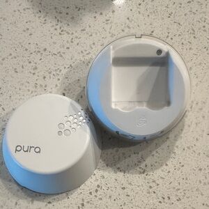 Pura White Home Fragrance diffuser